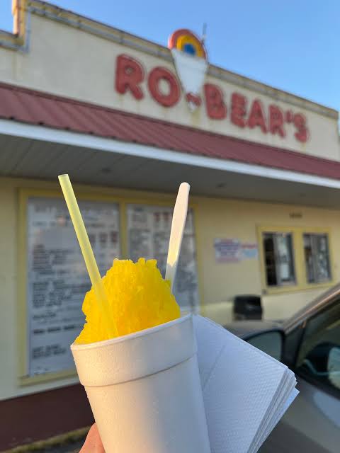 Ro-Bear's Snowball & Soft Serve